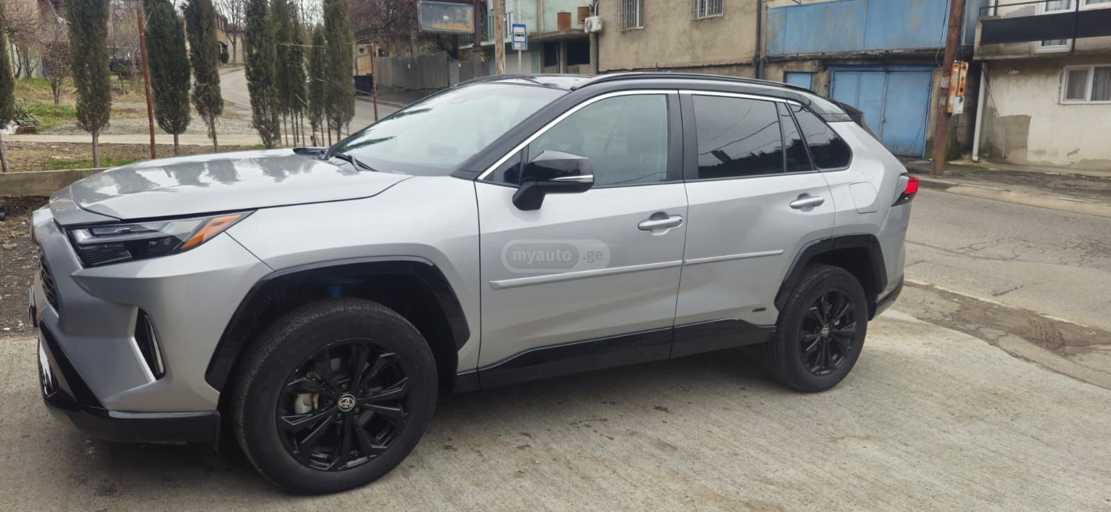 Toyota XSE 4dr All-Wheel Drive CVT — миниатюра 12