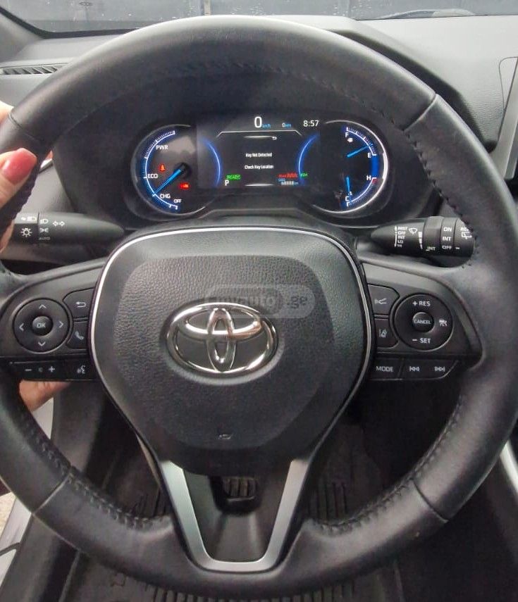 Toyota XSE 4dr All-Wheel Drive CVT — миниатюра 9