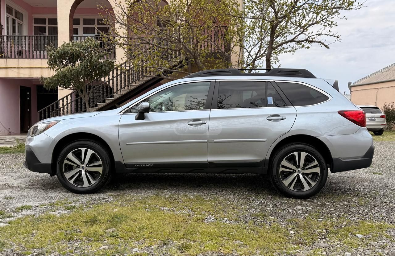 Subaru Outback - фото 6