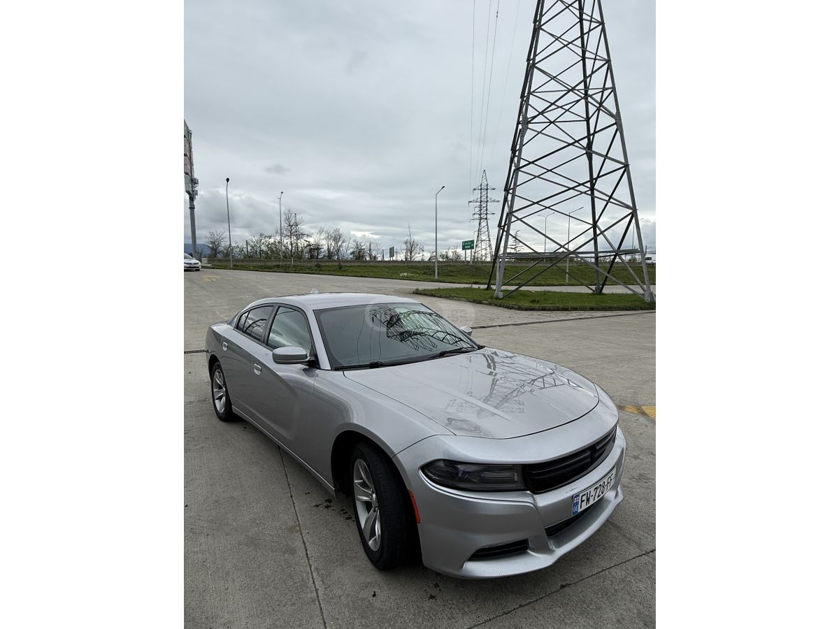Dodge Charger - фото 1