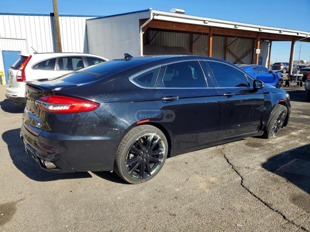 Ford Fusion - фото 4