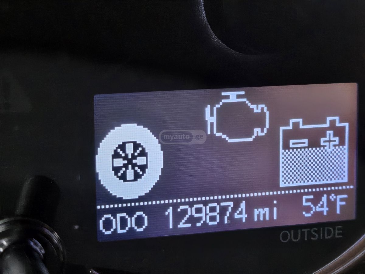 Lexus CT 200 h - фото 4