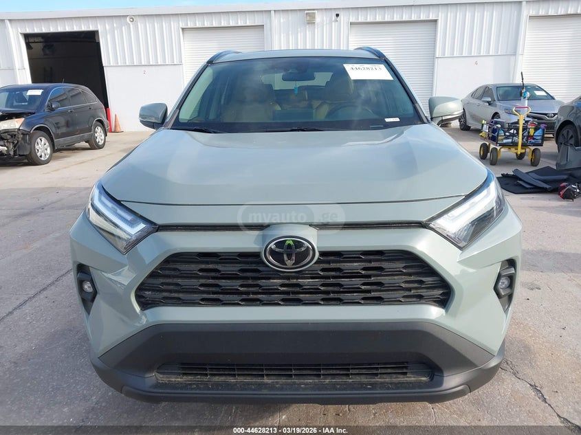 Toyota RAV 4 - фото 13