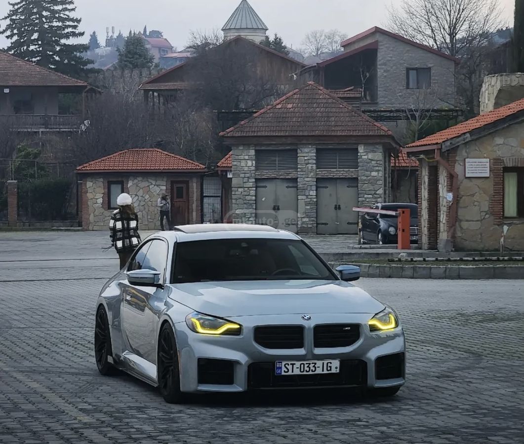 BMW Base 2dr Rear Wheel Drive Coup — миниатюра 3