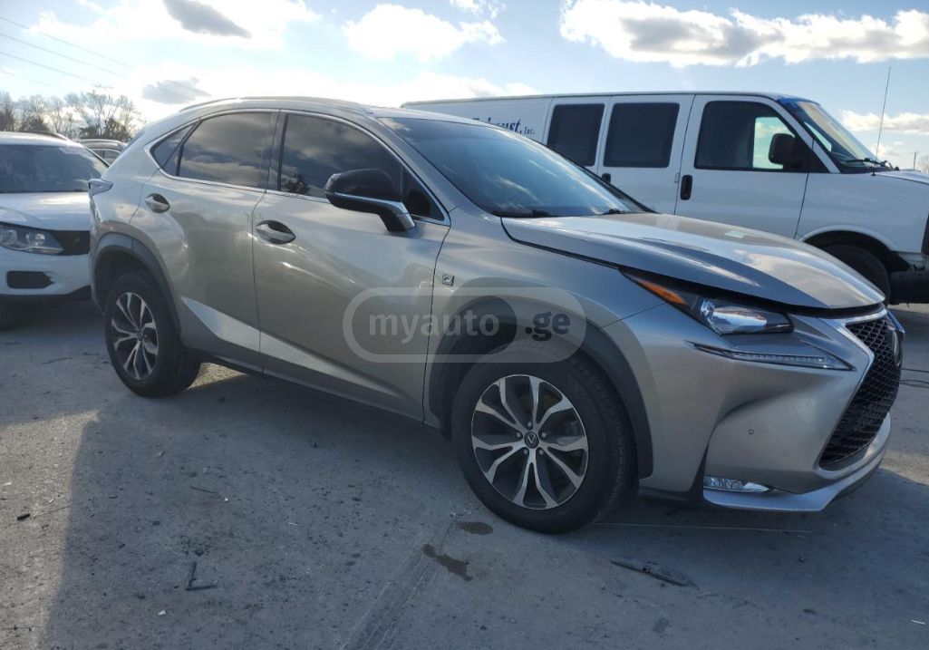 Lexus NX 200 - фото 1