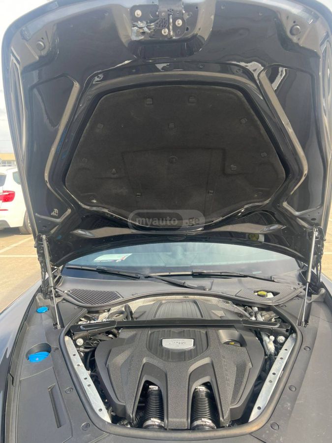 Porsche Panamera - фото 11
