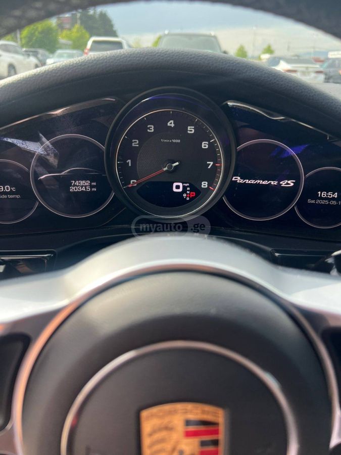 Porsche Panamera - фото 9