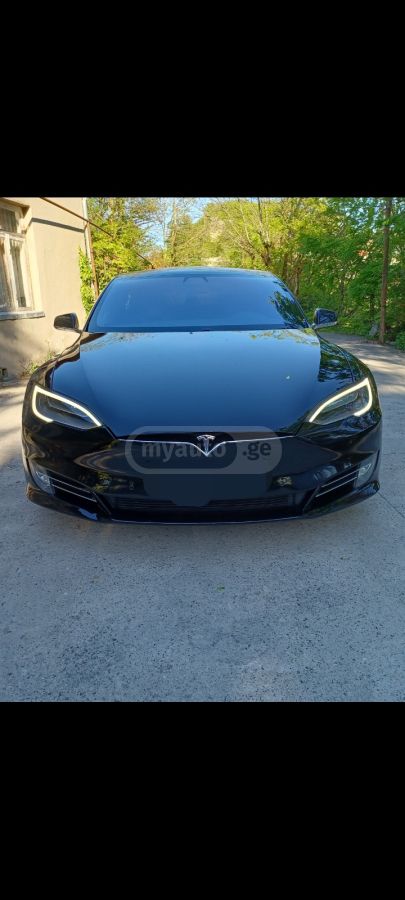 Tesla Model S - фото 6