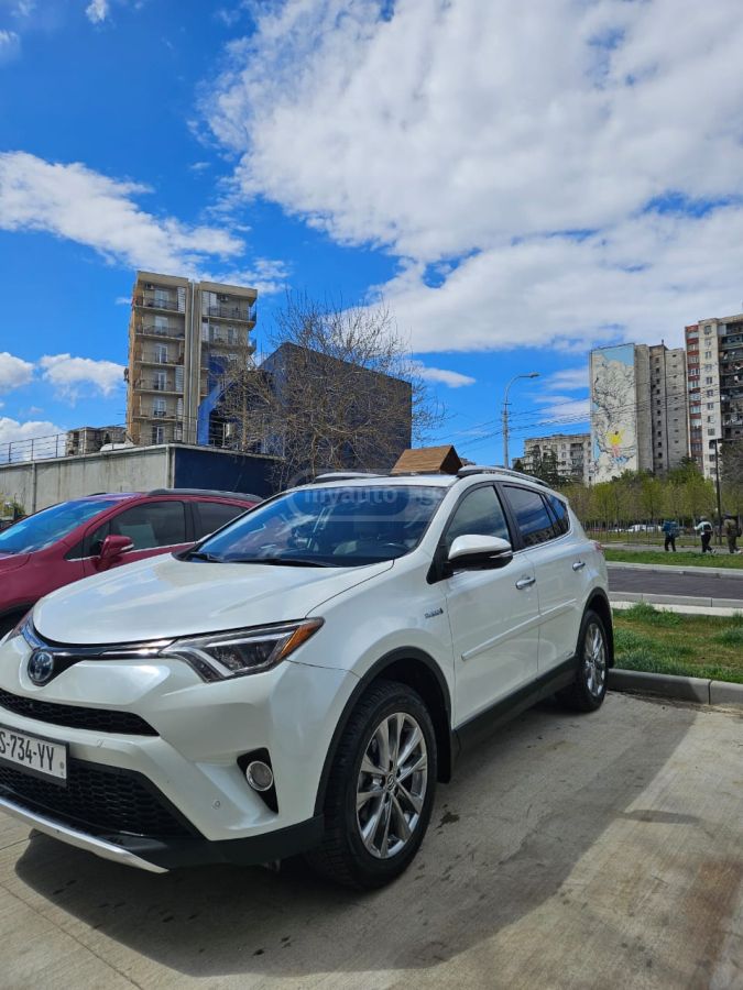 Toyota Rav 4 - фото 6