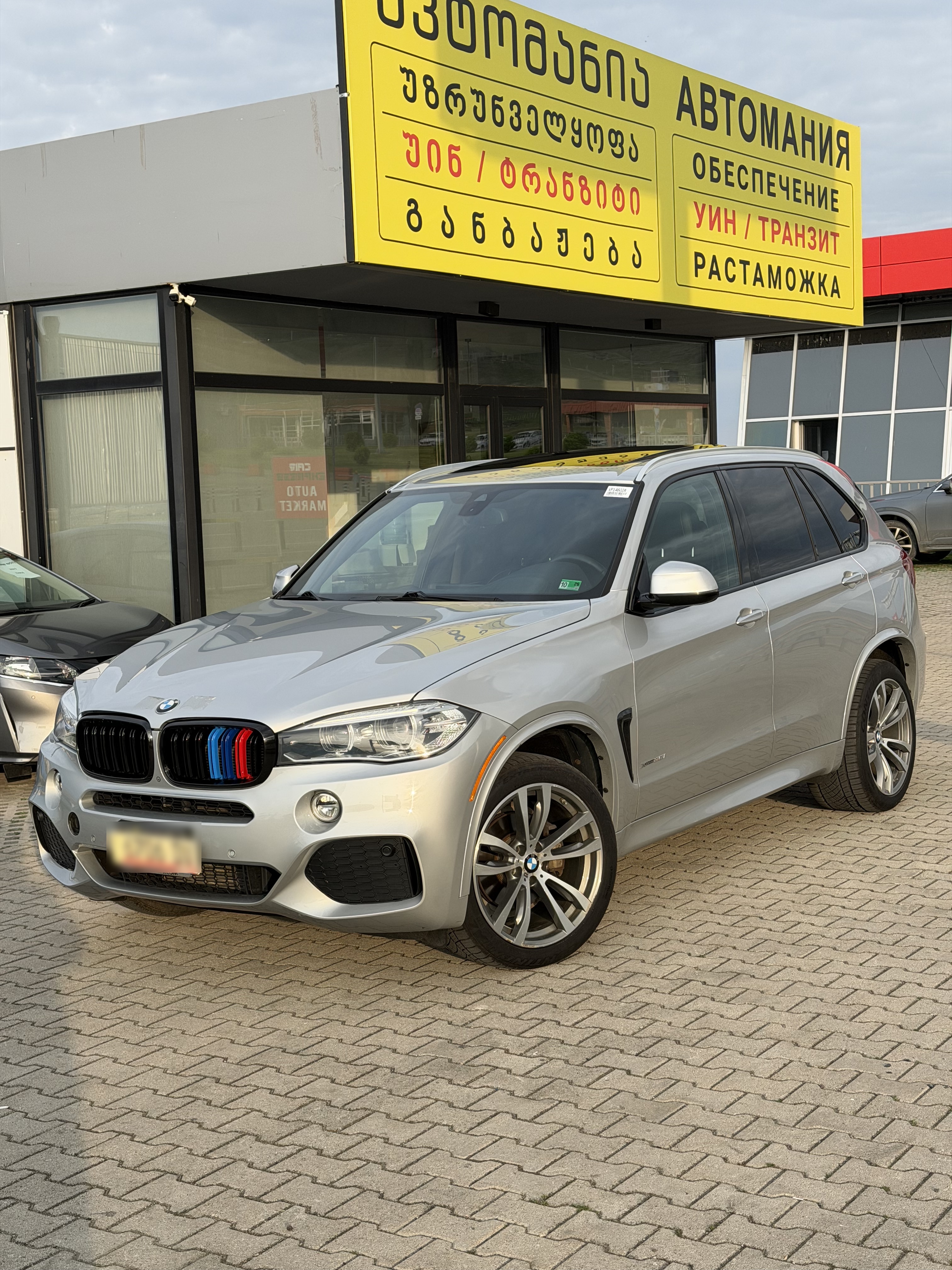 BMW X5 - фото 2