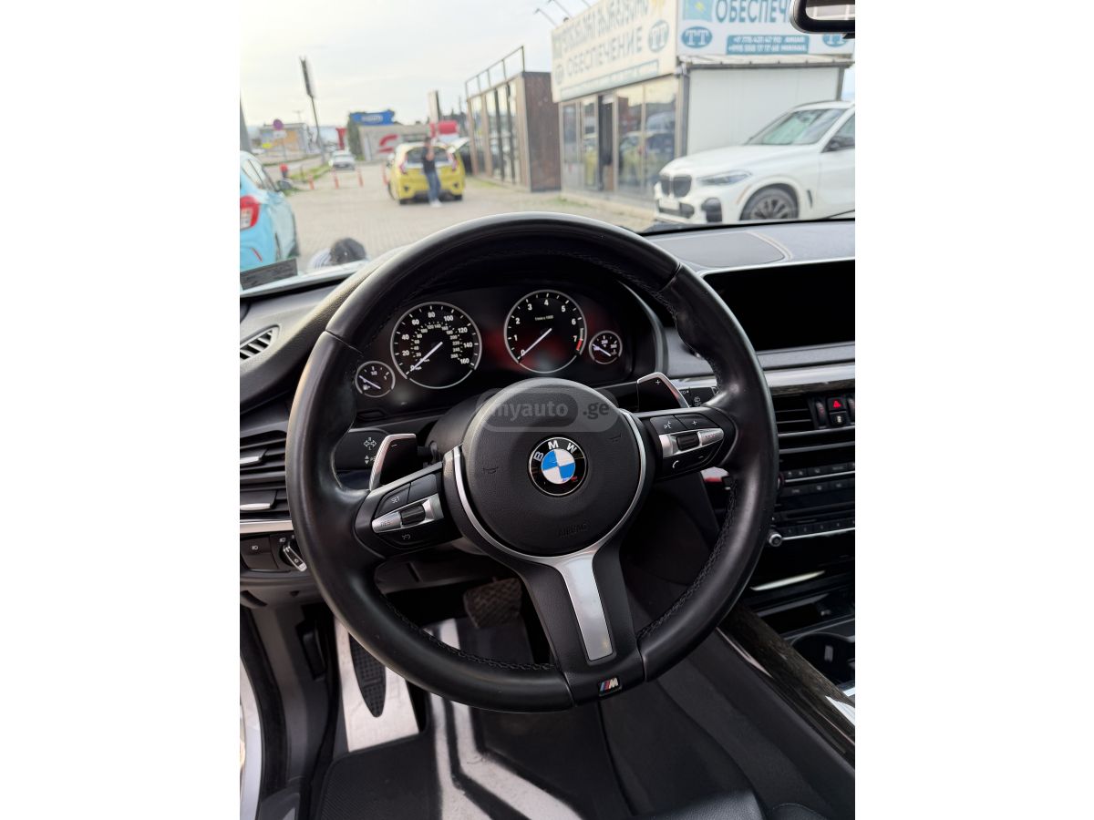 BMW X5 - фото 7