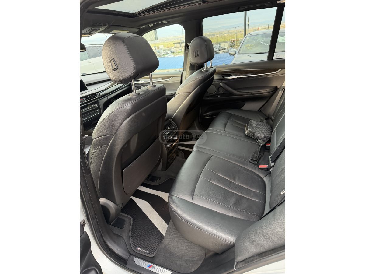 BMW X5 - фото 9
