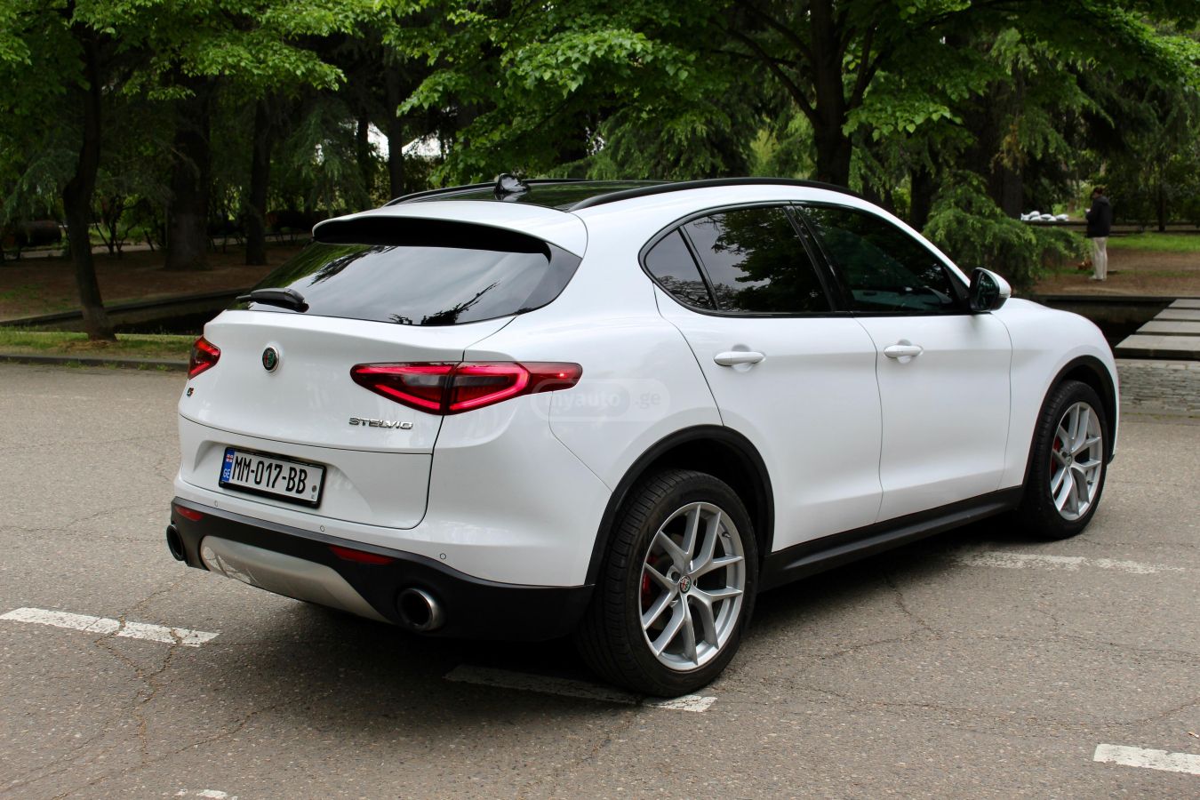 Alfa Romeo Stelvio - фото 4