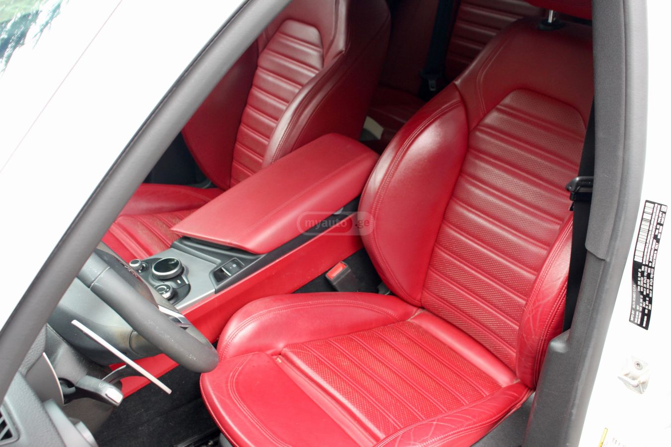 Alfa Romeo Stelvio - фото 8