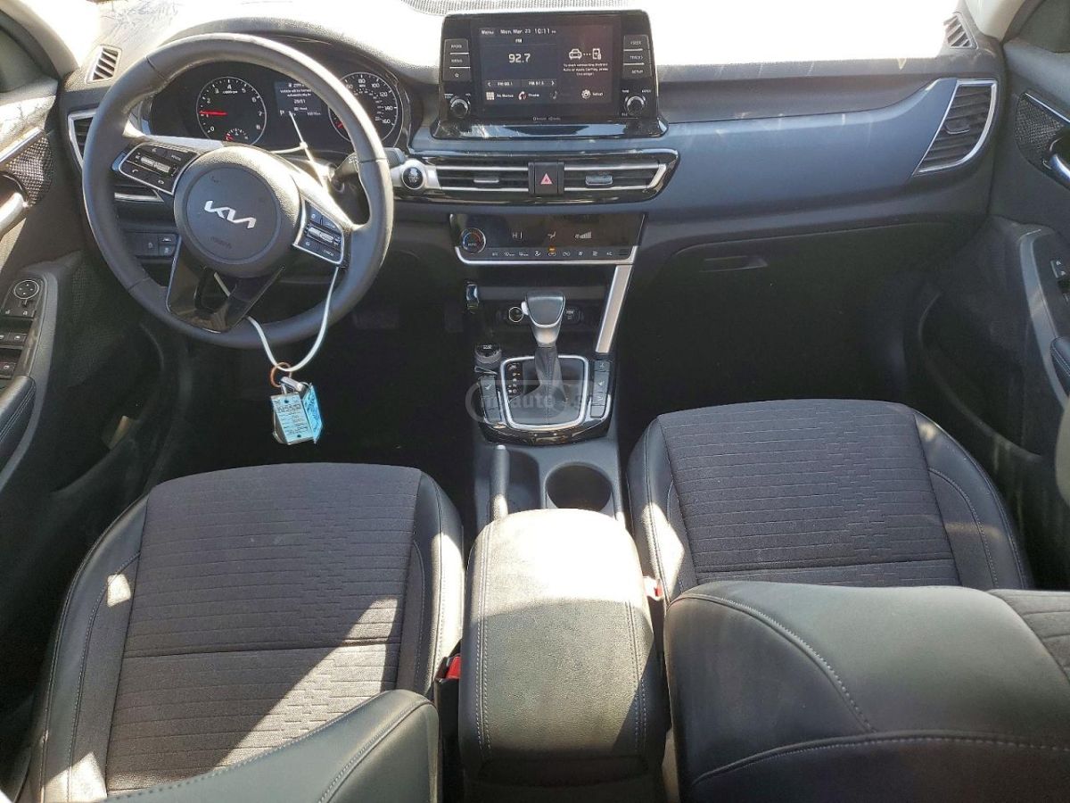 Kia Seltos 2023 — миниатюра 8