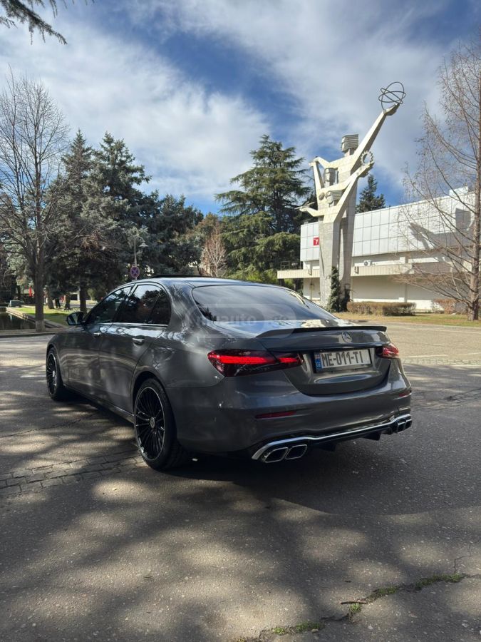 Mercedes-Benz E 220 - фото 6