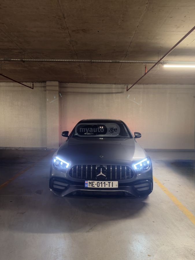 Mercedes-Benz E 220 - фото 8