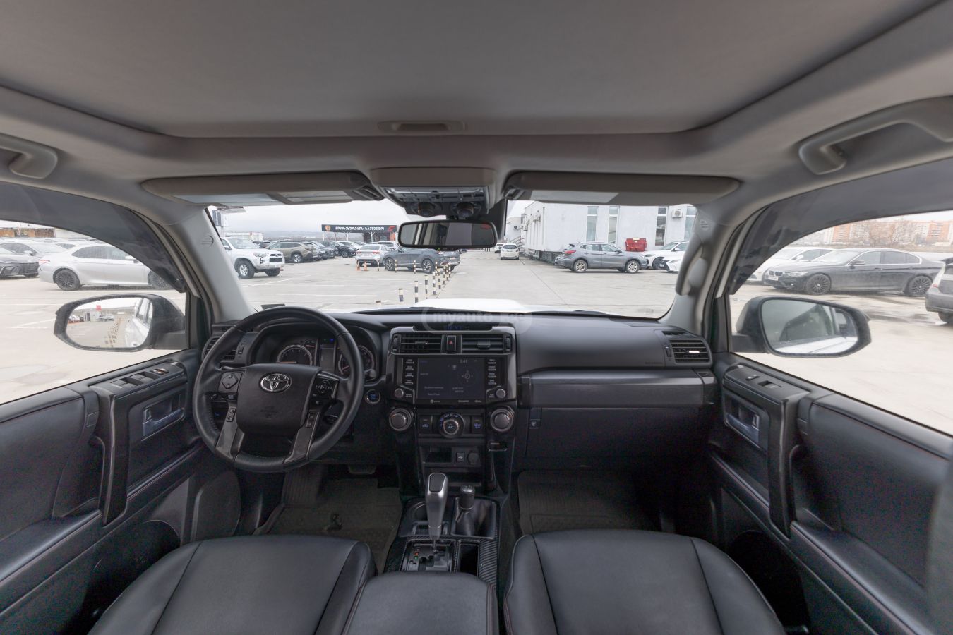 Toyota 4 Runner - фото 10