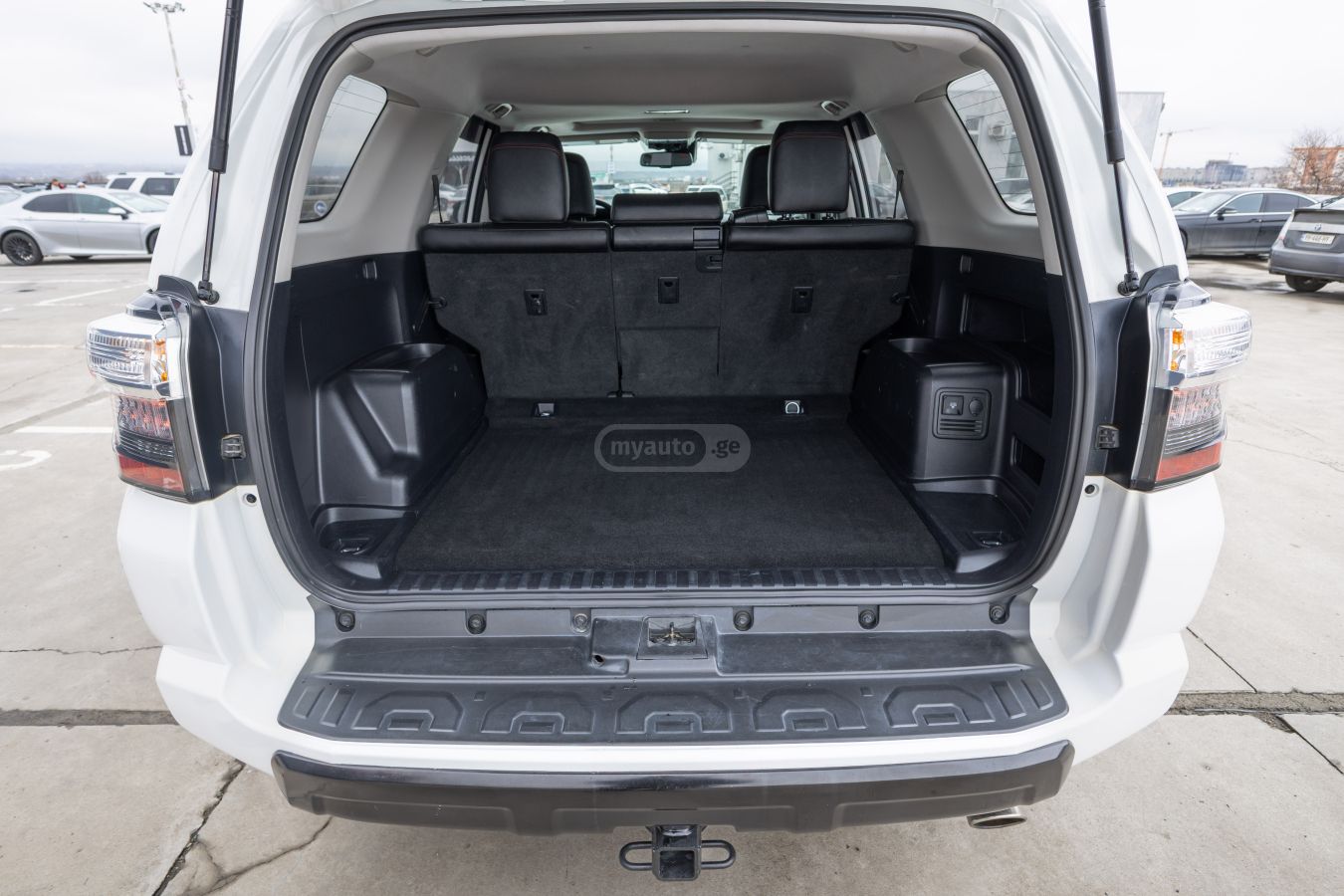 Toyota 4 Runner - фото 7