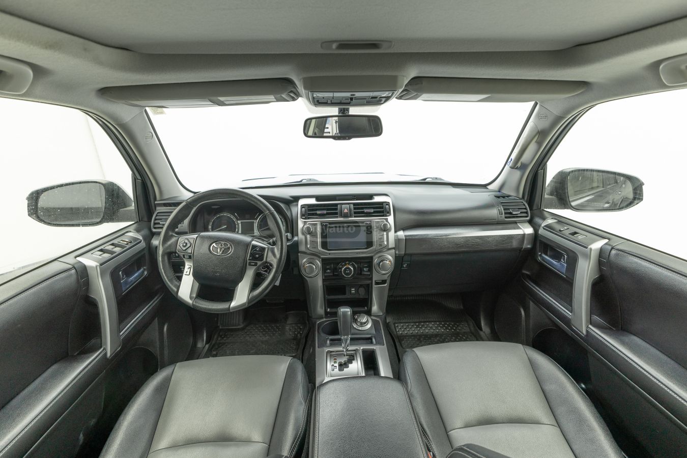 Toyota 4 Runner - фото 9