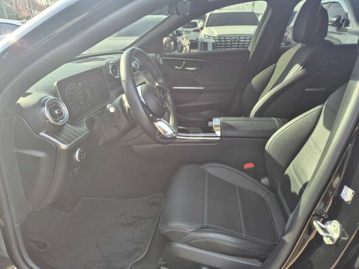 Mercedes-Benz C 200 2023 — миниатюра 7