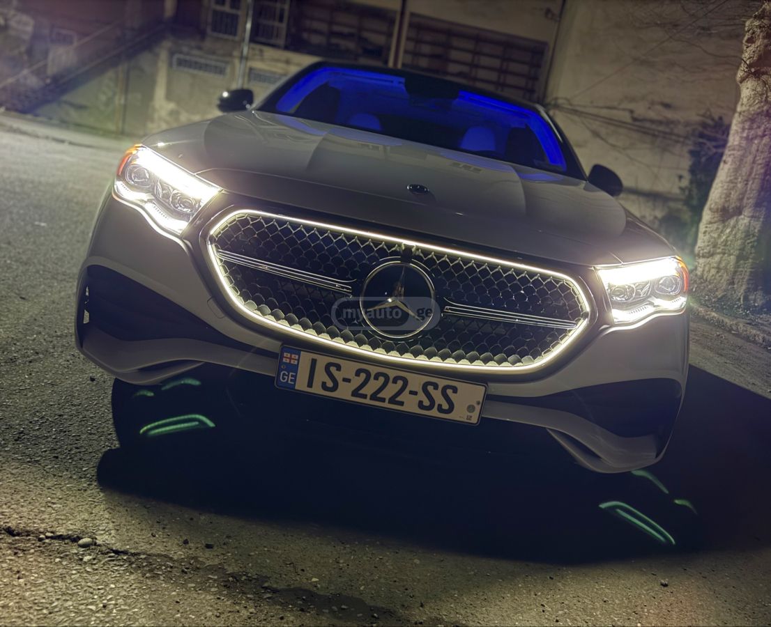 Mercedes-Benz E 350 - фото 1