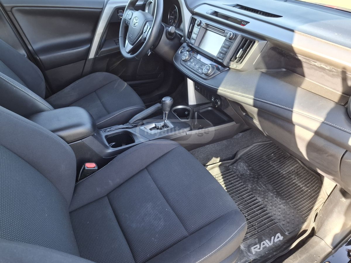 Toyota RAV 4 - фото 12