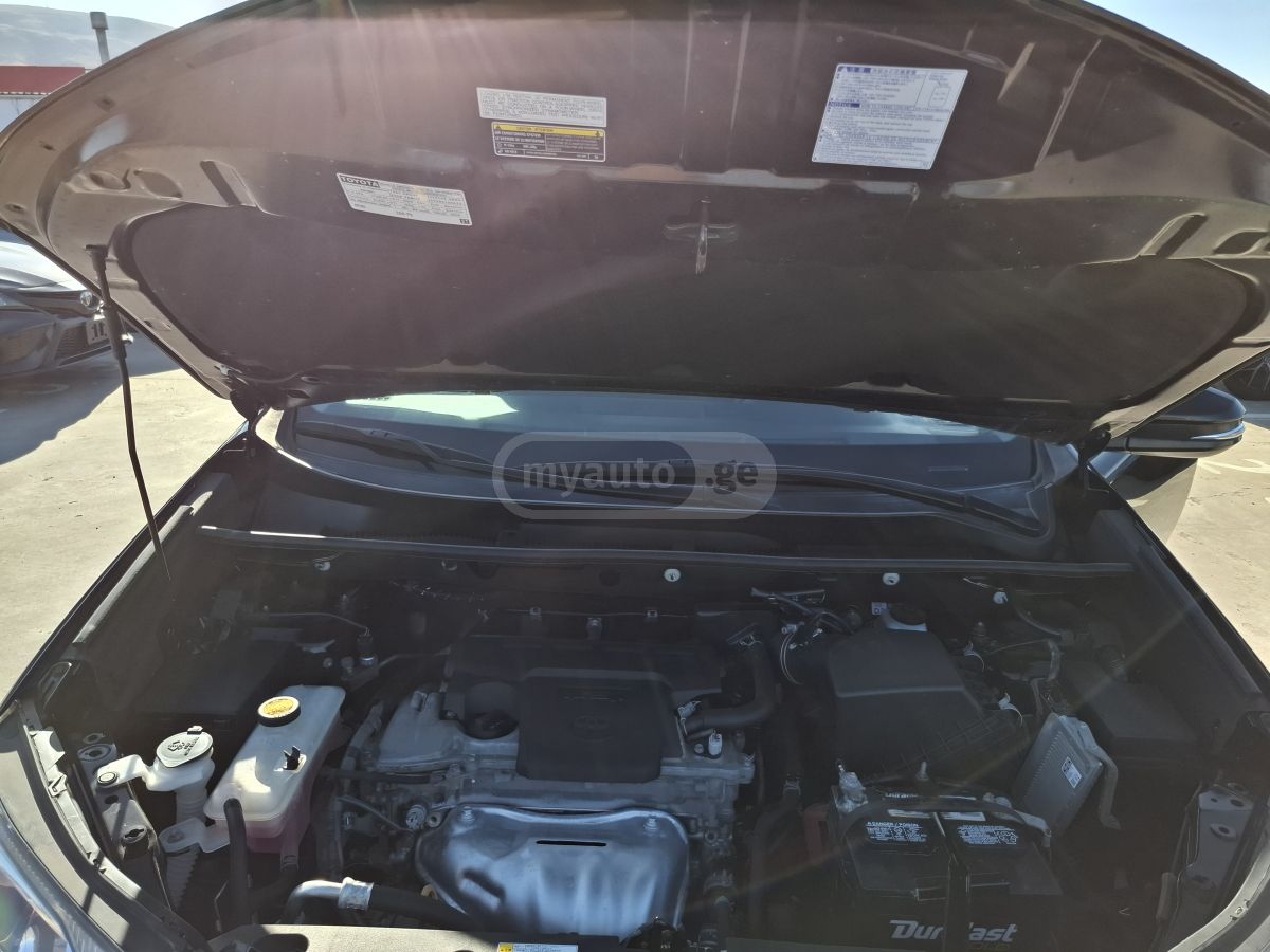 Toyota RAV 4 - фото 15