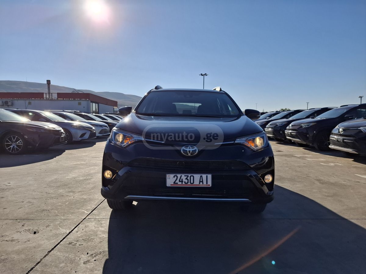 Toyota RAV 4 - фото 8