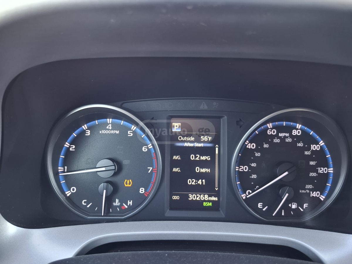 Toyota RAV 4 - фото 9