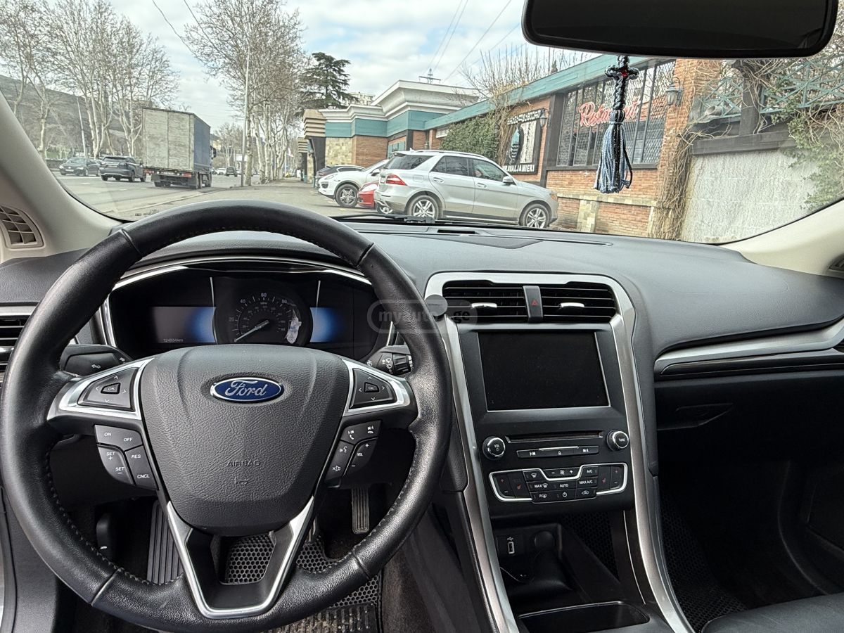 Ford Fusion - фото 6