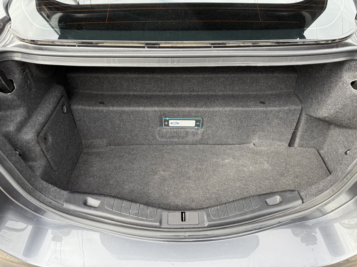 Ford Fusion - фото 8