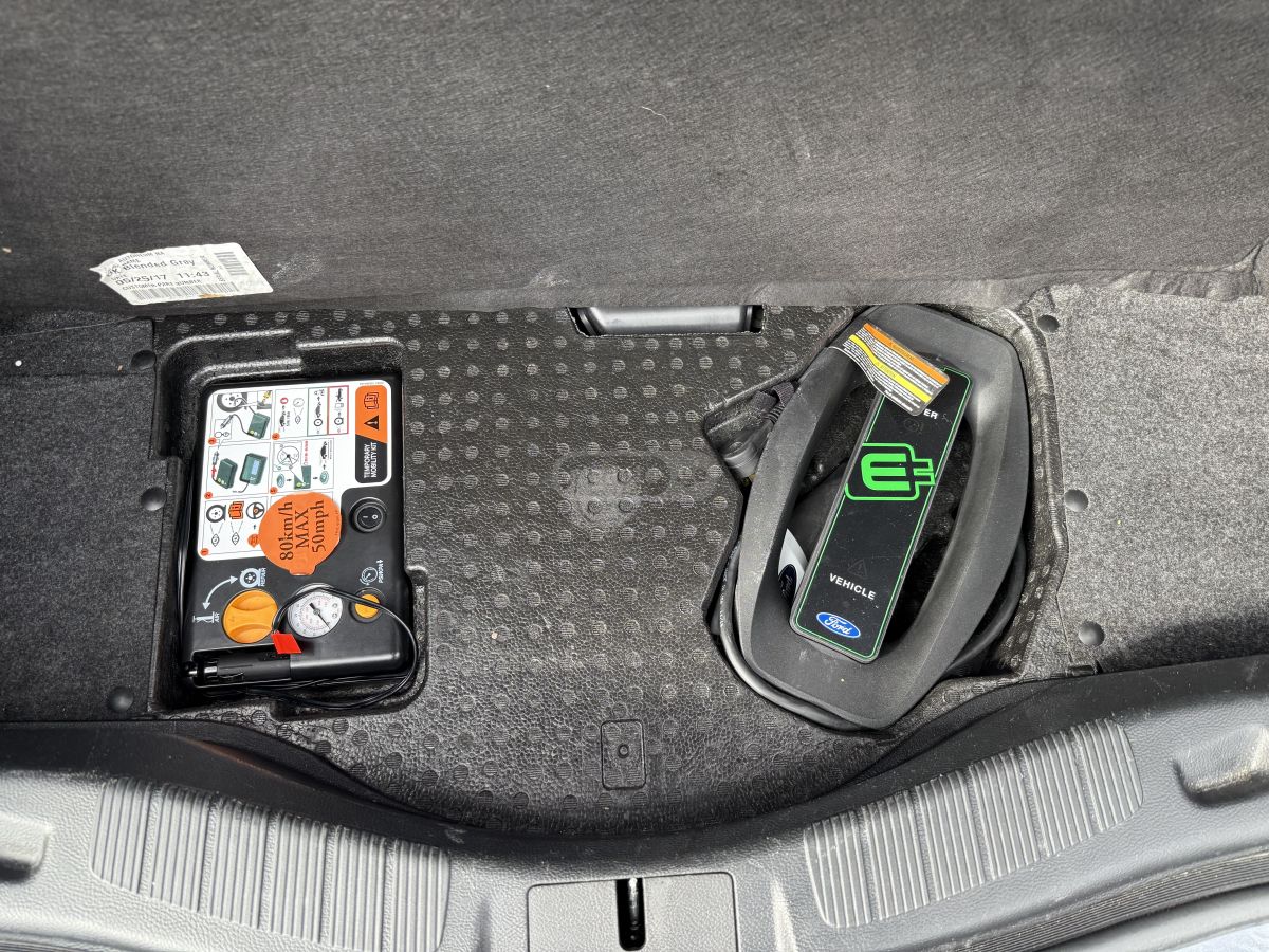 Ford Fusion - фото 9