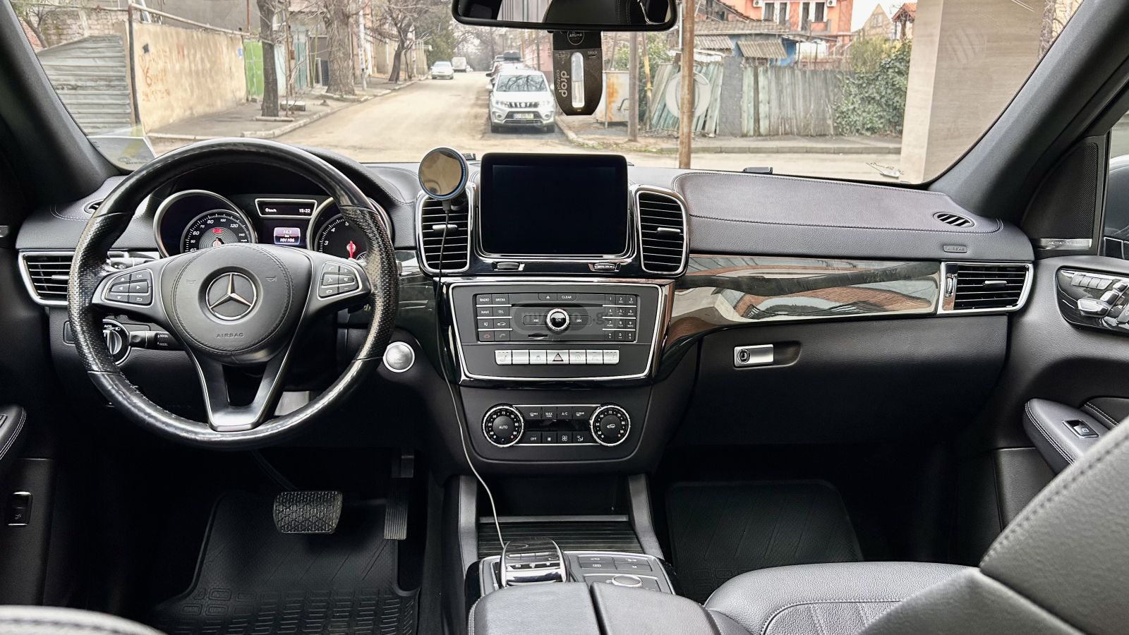 Mercedes-Benz GLS 450 - фото 11