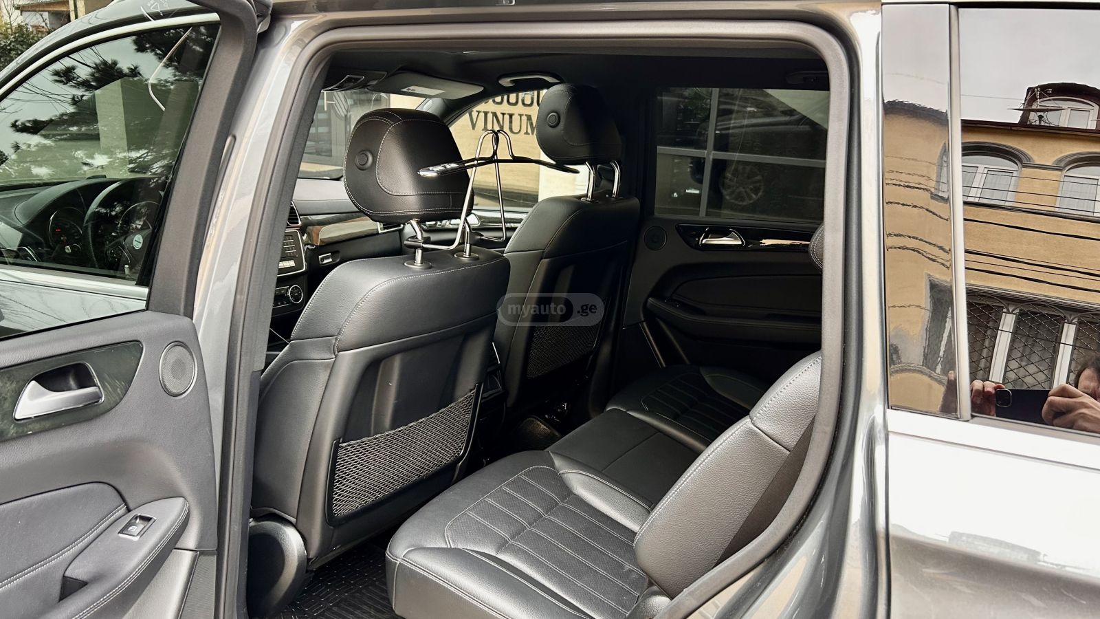 Mercedes-Benz GLS 450 - фото 12