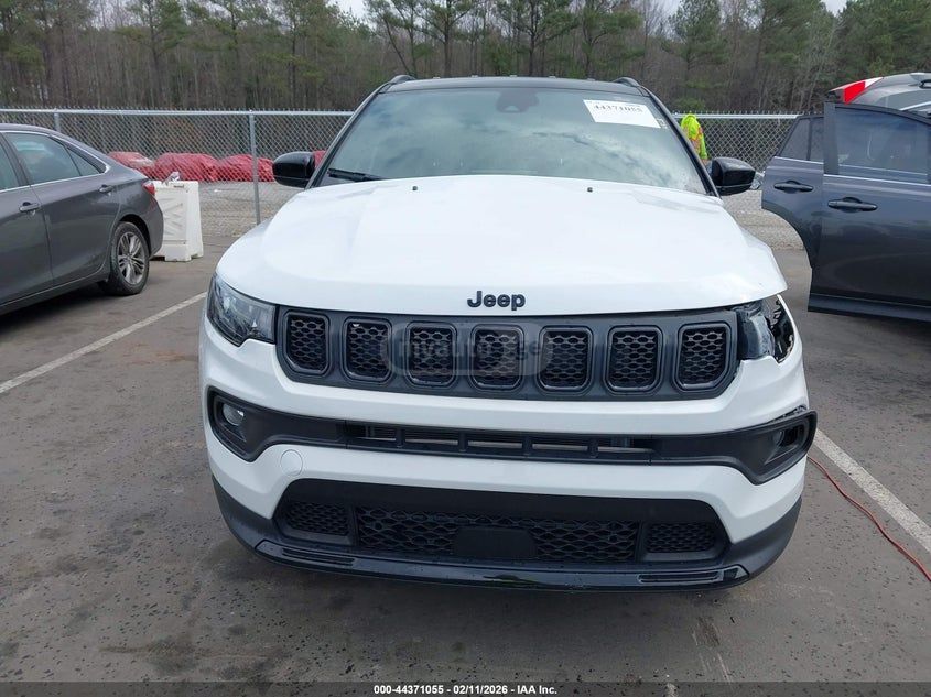 Jeep 2023 JEEP COMPASS ALTITUDE 4X4 — миниатюра 10