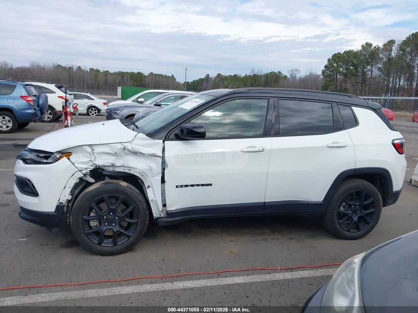 Jeep 2023 JEEP COMPASS ALTITUDE 4X4 — миниатюра 12