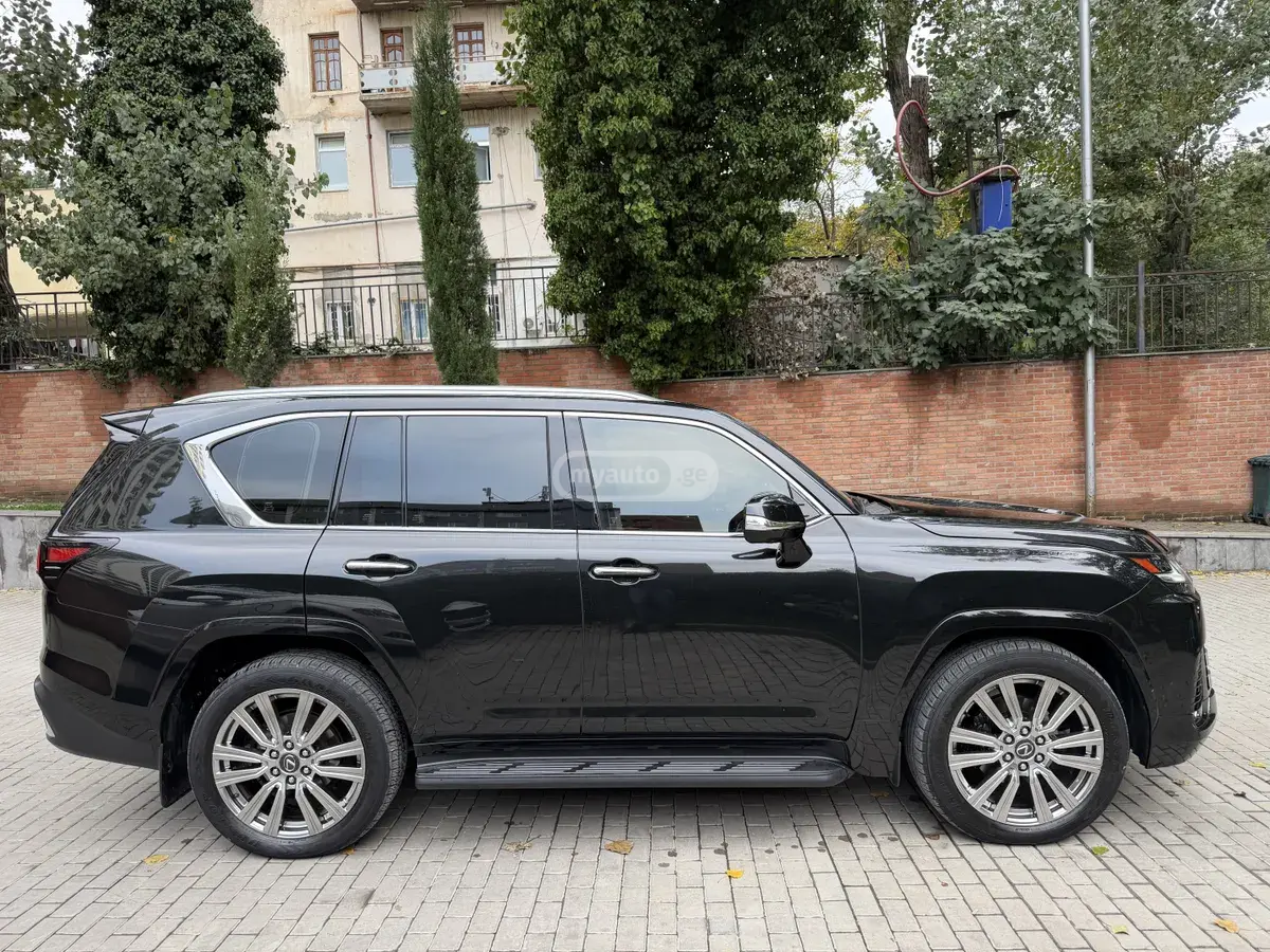 Lexus LX 500, 2024 — фото 1