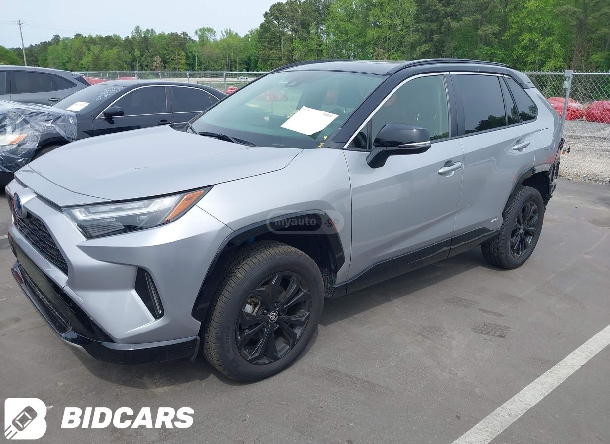Toyota Rav 4 - фото 2