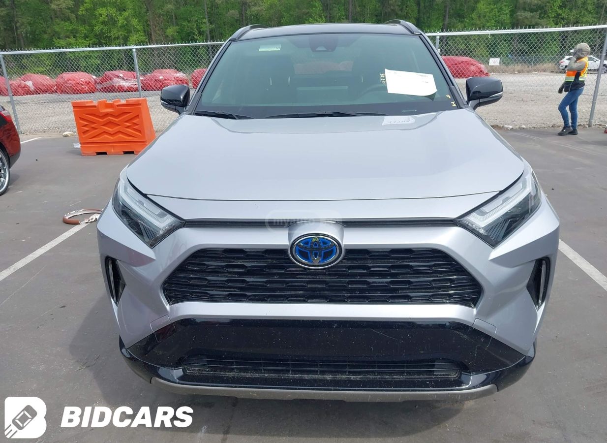 Toyota Rav 4 - фото 3