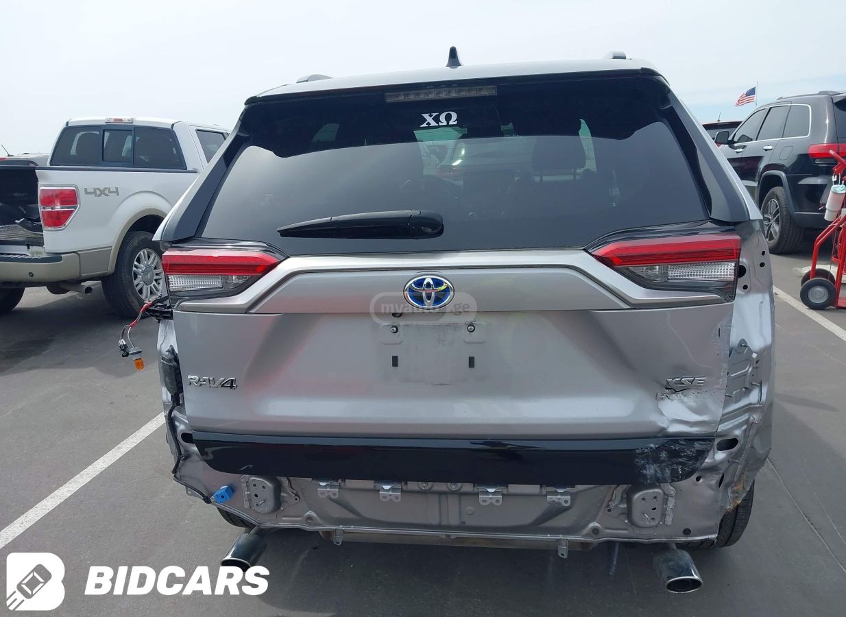 Toyota Rav 4 - фото 4