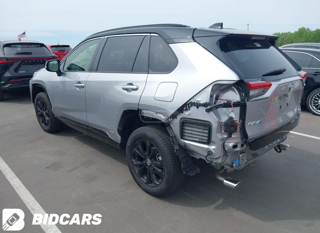 Toyota Rav 4 - фото 5