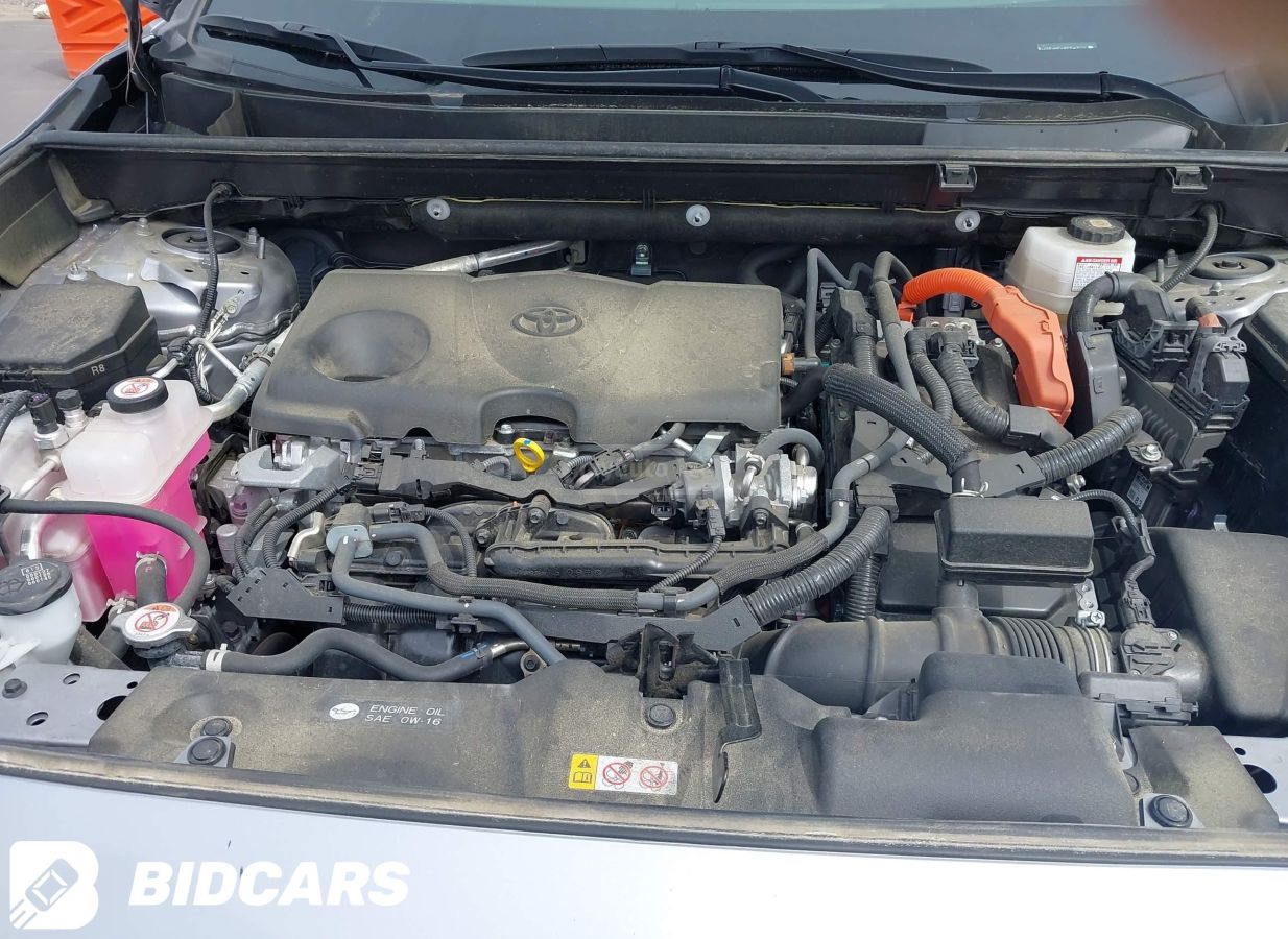 Toyota Rav 4 - фото 8
