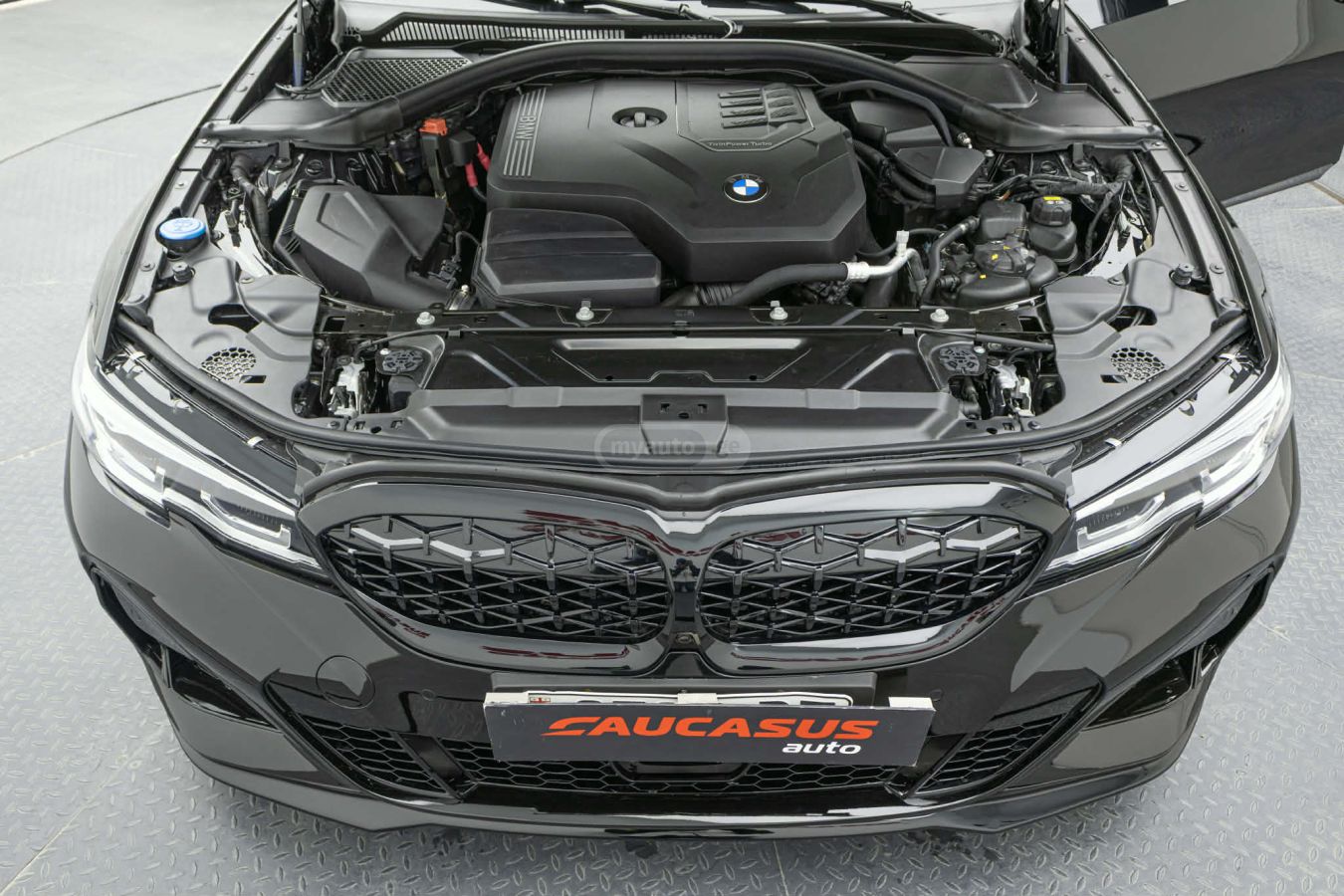 BMW Base 4dr Rear-Wheel Drive Seda — миниатюра 14