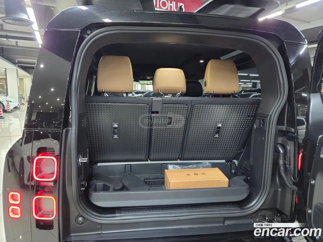 Land Rover Defender 90 2025 — миниатюра 6
