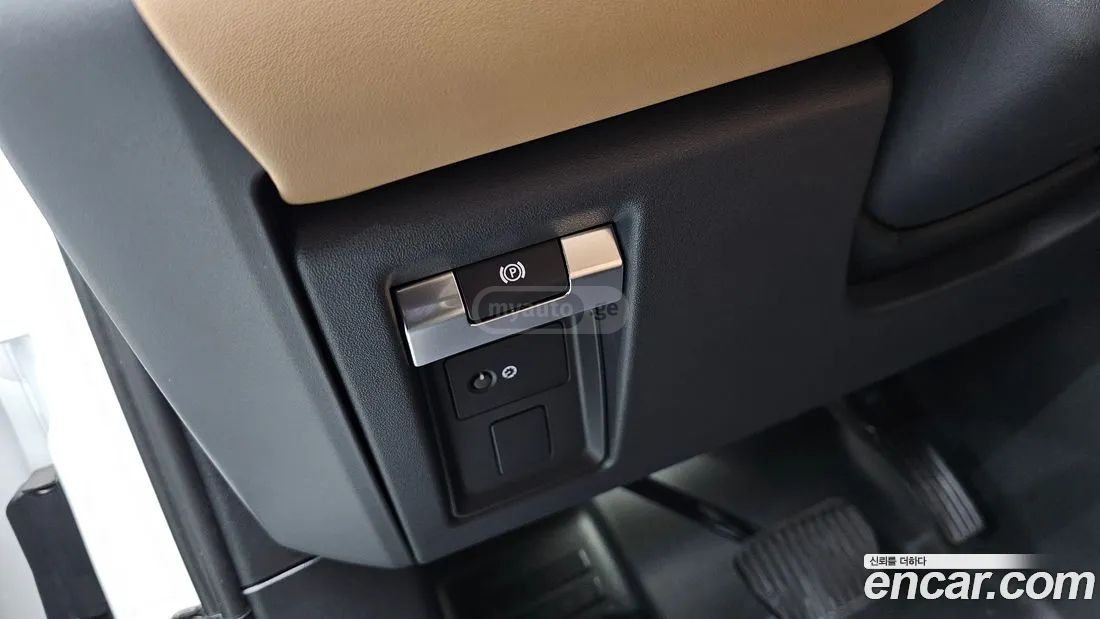 Land Rover Defender 90 2025 — миниатюра 12