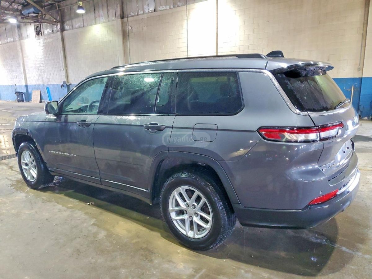 Jeep Grand Cherokee - фото 2