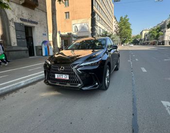 LexusNX 350