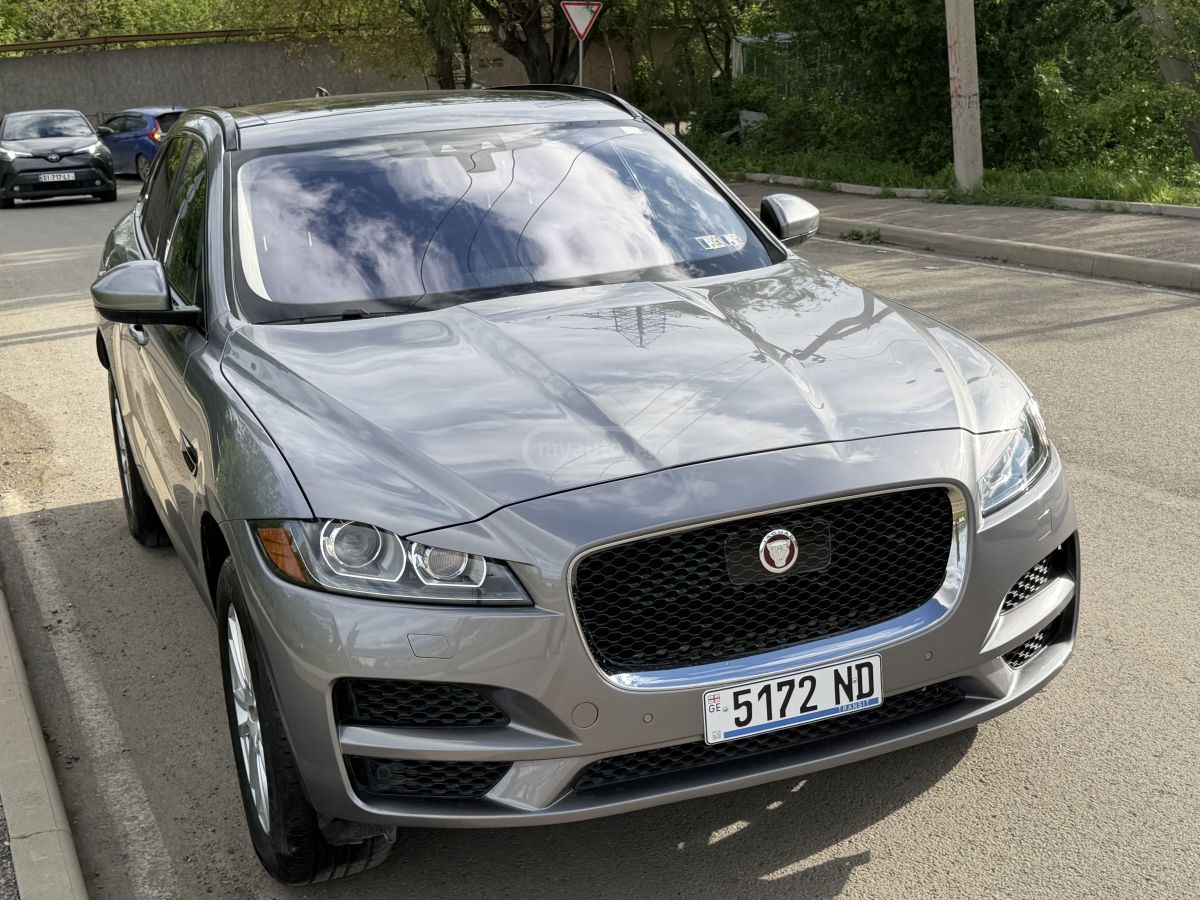 Jaguar F-Pace - фото 4