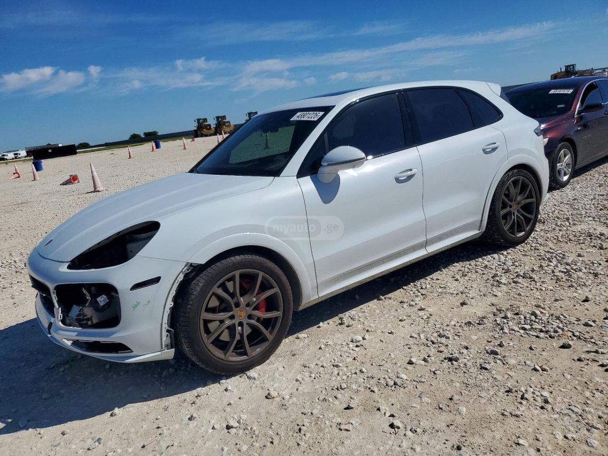 Porsche Cayenne GTS 2023 — миниатюра 1